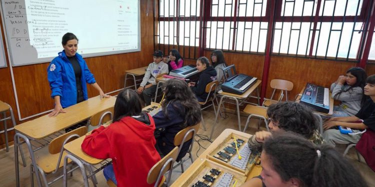 La totalidad de los estudiantes de escuelas municipales de Viña del Mar ya iniciaron sus clases