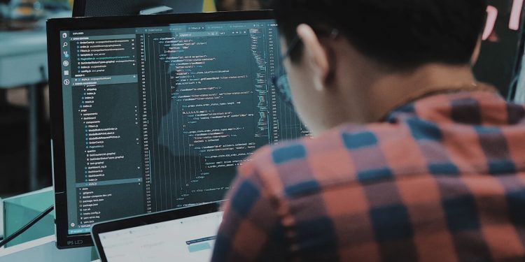 Inicia inscripción para talleres gratuitos de programación web para estudiantes de 7° básico hasta 4° medio