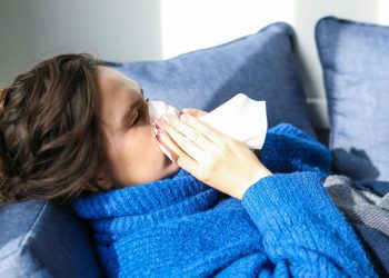 Tras la alerta sanitaria del Minsal: pon atención a estos síntomas de los virus respiratorios