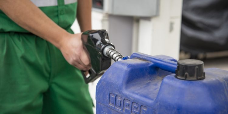 Combustibles seguirán al alza durante todo el primer semestre del año