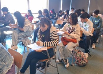 Alta convocatoria de estudiantes en el Primer Ensayo PAES 2024 de Santo Tomás Viña del Mar