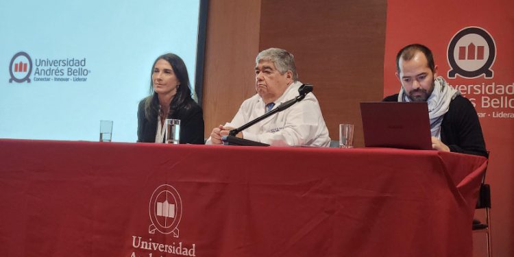 Medicina UNAB lideró seminario sobre enfoques innovadores para combatir enfermedades crónicas no transmisibles