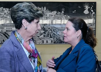 Polémica en el PS: Isabel Allende defiende el legado familiar frente a críticas de Fidel Espinoza