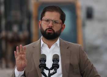 Presidente Boric convoca a consulta a embajador chileno en Venezuela tras polémicas declaraciones del Canciller Gil