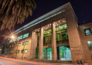 Facultad de Derecho UV ofrecerá recital “Música latinoamericana para guitarras” con entrada liberada