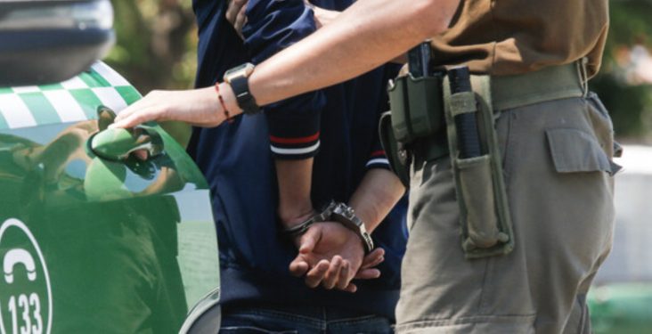 Liberan a seis menores acusados de portonazo en Concón