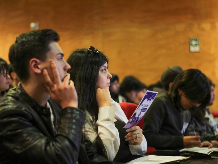 Estudiantes de la Escuela de Informática y Telecomunicación de Duoc UC Sede Valparaíso desarrollarán sitios web para emprendedoras beneficiadas por PROMEDU