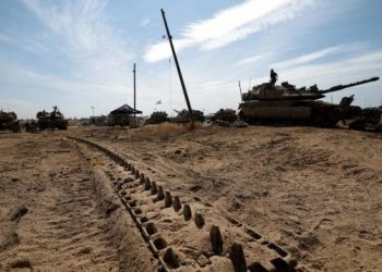 Irán ataca a Israel