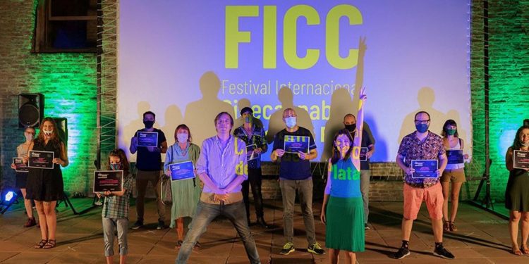 Con películas inéditas: Vuelve a Chile el Festival Internacional de Cine Cannábico