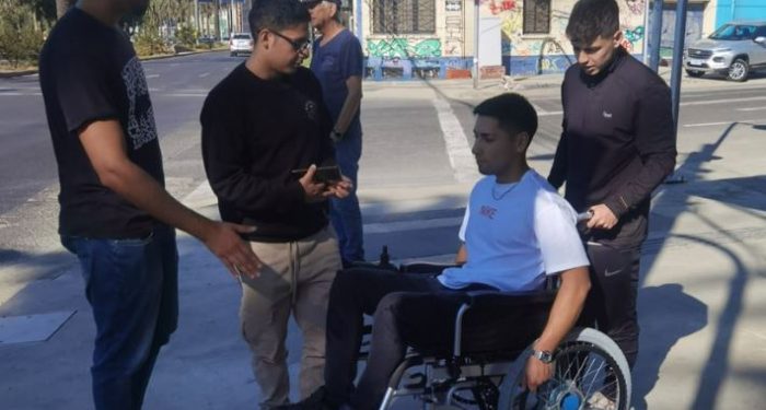 Identifican obstáculos para la circulación de peatones y personas con movilidad reducida en Valparaíso