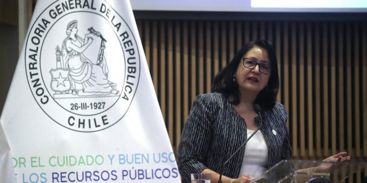 «¿Cómo puede suceder que tengamos cinco por cuadra?»: Contralora advierte sobre barberías operando de madrugada y con delivery