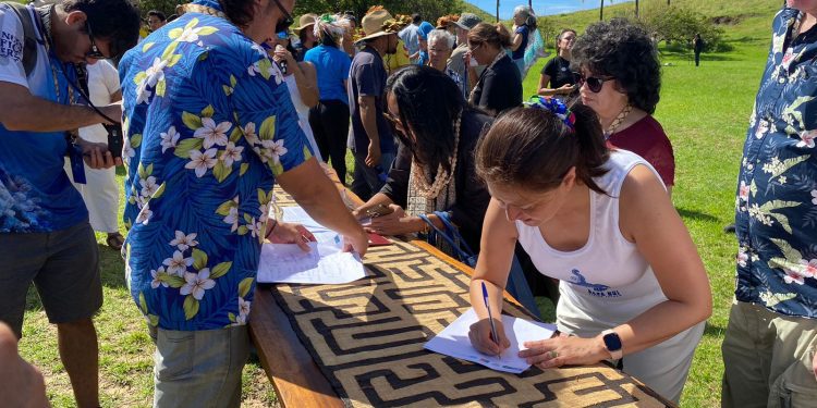 Sernapesca participó de la Cumbre de Líderes del Pacífico en Rapa Nui: Comprometidos con el cuidado de los océanos