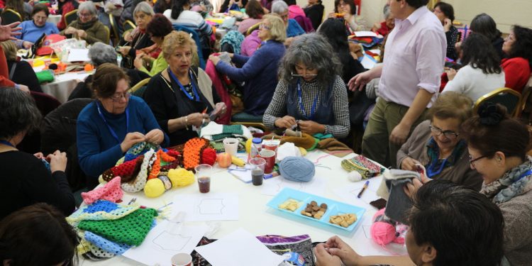 Vuelve de forma presencial «Tejiendo con amor» de los Twitteros Solidarios