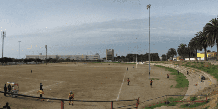 Denuncian maltratos y desatención en recinto deportivo Alejo Barrios de Valparaíso