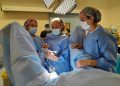 Hospital Dr. Gustavo Fricke aplica por primera vez en la región nueva técnica quirúrgica para abordar la incontinencia urinaria
