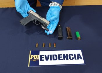 PDI arresta a mujer en San Antonio por porte ilegal de armamento