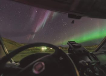 Exposición fotográfica en UNAB Viña del Mar destaca obra de Carina Letelier, primera chilena en publicar una foto en la NASA