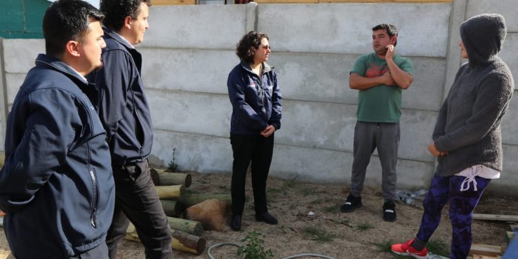 Gobierno apoya a más de 2 mil personas emprendedoras afectadas por los incendios en Valparaíso a través de FOSIS