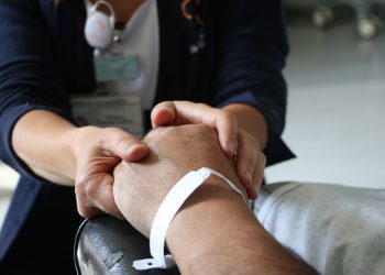 Unidad de Emergencia del Hospital Fricke incorpora pulsera de identificación para pacientes ambulatorios