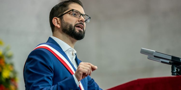 Presidente Boric reafirma su compromiso de alcanzar el 1% para cultura y realiza importantes anuncios para el sector