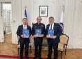 Presidente nacional de Bomberos de Chile entrega oficialmente al diputado Nelson Venegas ley marco que moderniza el funcionamiento de esta institución