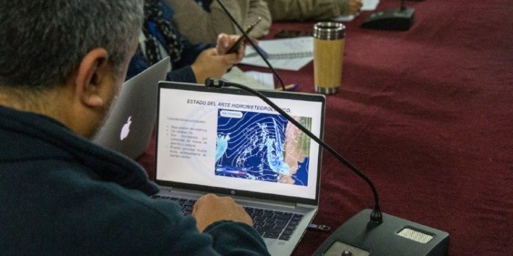 Declaran emergencia municipal preventiva en Valparaíso por sistema frontal que afectará a la región