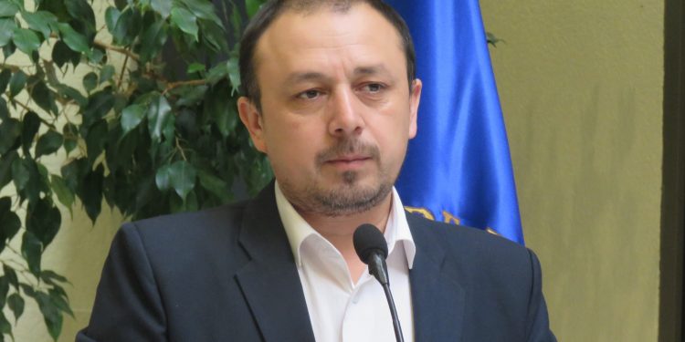 Diputado Cuello pide que alza tarifas de luz no afecte a damnificados del mega incendio