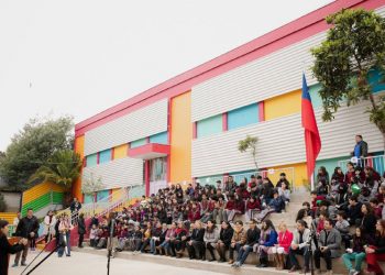 Viña del Mar: Escuelas municipales retoman sus clases tras sistema frontal