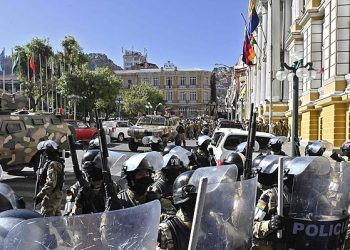 Crisis en Bolivia: Despliegue Militar en Plaza Murillo desata Alerta de Golpe de Estado, según Vicepresidente