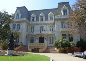 Avanza proyecto de recuperación del Palacio Carrasco