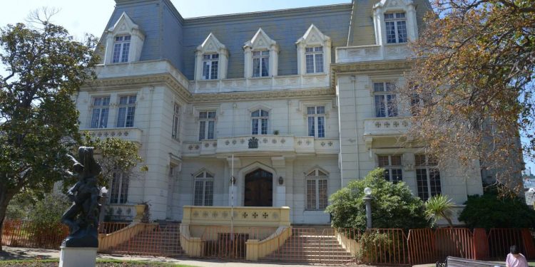 Avanza proyecto de recuperación del Palacio Carrasco