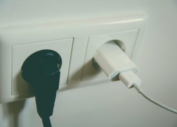 Cuatro recomendaciones para mantener bajo el consumo de electricidad en el hogar