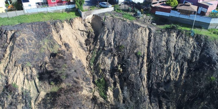 Quilpué: piden financiamiento extraordinario para evitar tragedia tras socavón de Canal Chacao