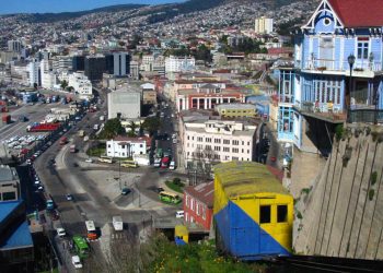 Alcalde de Valparaíso pide al Gobierno destinar partida presupuestaria para recuperar ascensores