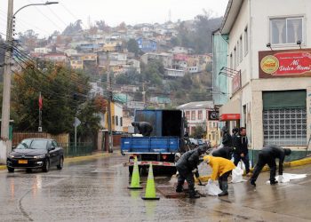 Municipio porteño refuerza coordinaciones por anuncio de nuevo sistema frontal para este viernes