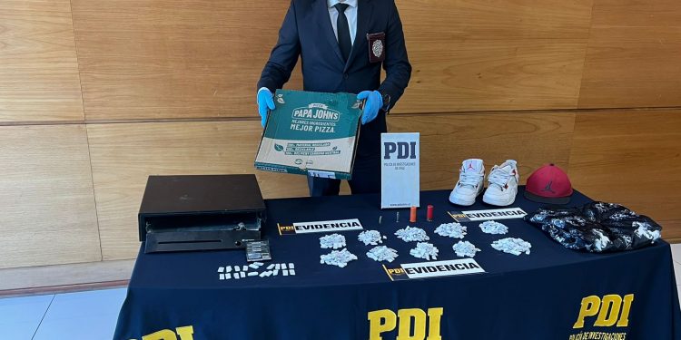 PDI San Antonio detiene a dos personas en investigación por robo con violencia a pizzería