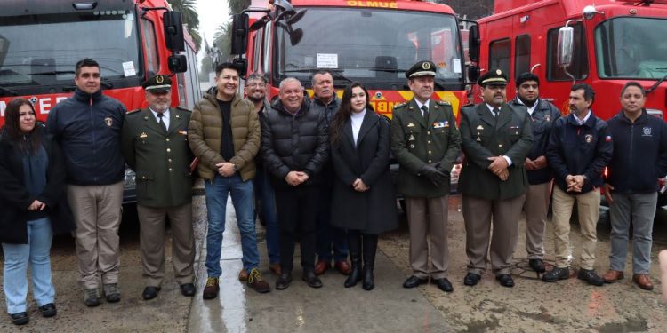 Gobierno Regional de Valparaíso entrega carros a Bomberos de Limache, Olmué, Viña del Mar y Valparaíso