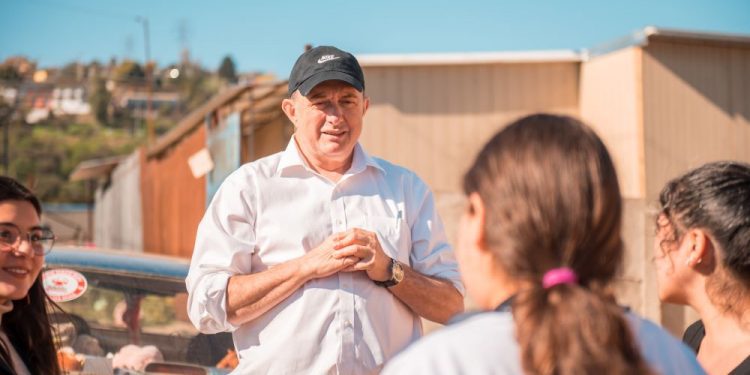 A seis meses del megaincendio de Viña: Iván Poduje emplaza al Gobierno a entregar fechas concretas para la reconstrucción