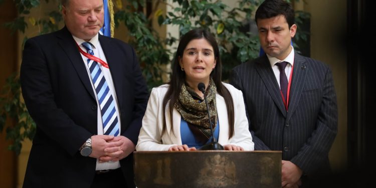 Diputada Barchiesi y abogados de la fundación “Fuerza Ciudadana” denuncian discriminación contra objetores de conciencia sobre aborto por parte del Minsal