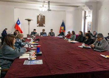 Municipio porteño interpuso recurso de protección contra Chilquinta por falta de suministro en alumbrado público