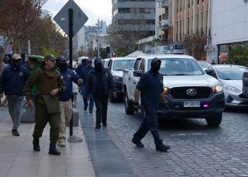 MUNICIPIO DE VIÑA DEL MAR SE QUERELLA POR AMENAZAS Y LESIONES TRAS ATAQUE CONTRA FUNCIONARIOS DE SEGURIDAD PÚBLICA Y CARABINEROS