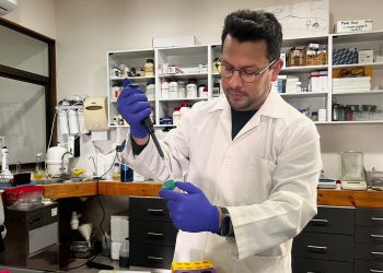 Saliva artificial antimicrobiana: un avance que busca mejorar la calidad de vida de adultos mayores con diabetes