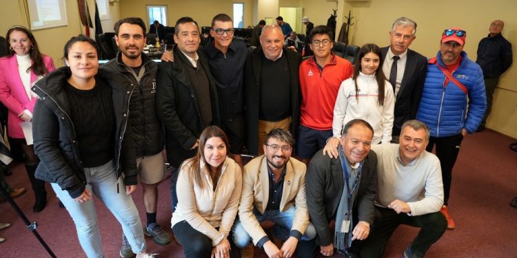 Gobierno Regional aprueba recursos para apoyar a deportistas y músicos de la Región de Valparaíso en competencias internacionales