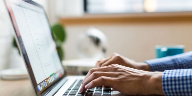Cuatro amenazas que pueden afectar el correo electrónico