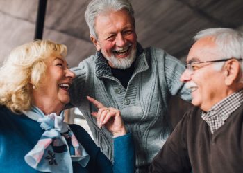Envejecimiento activo y saludable, un desafío para Chile