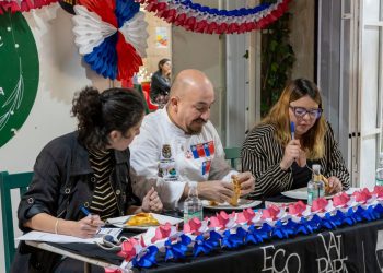 Microempresas familiares de Placilla y Playa Ancha se condecoraron como las Mejores Empanadas de Valparaíso 2024