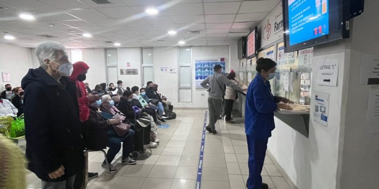 Hospital Dr. Gustavo Fricke entrega recomendaciones a pacientes crónicos durante las fiestas patrias.