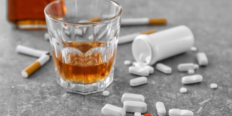 Fiestas Patrias: Conozca los efectos de comer alimentos muy calientes o salados o de beber alcohol si estoy tomando medicamentos