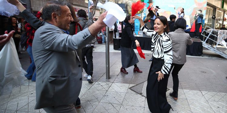 Lanzan agenda cultural más del completa del país