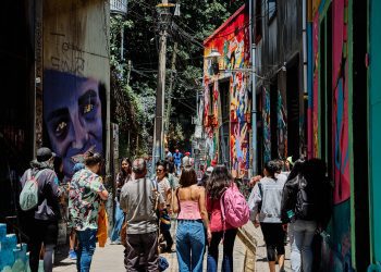 Duoc UC Valparaíso realizará recorridos guiados gratuitos por los hitos religiosos y naturales del Puerto Patrimonial